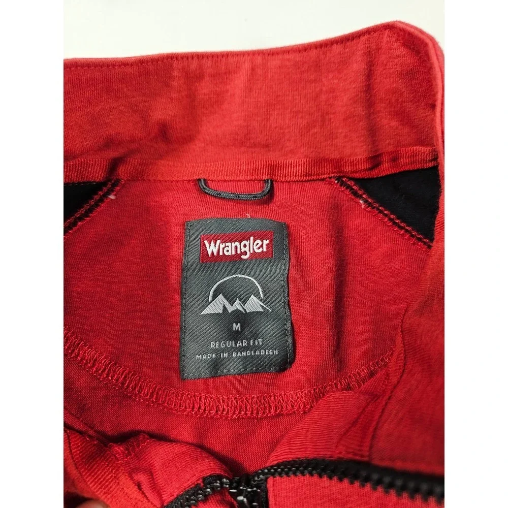 Wrangler Performance 1/4 zip long sleeve pullover size medium Men ^